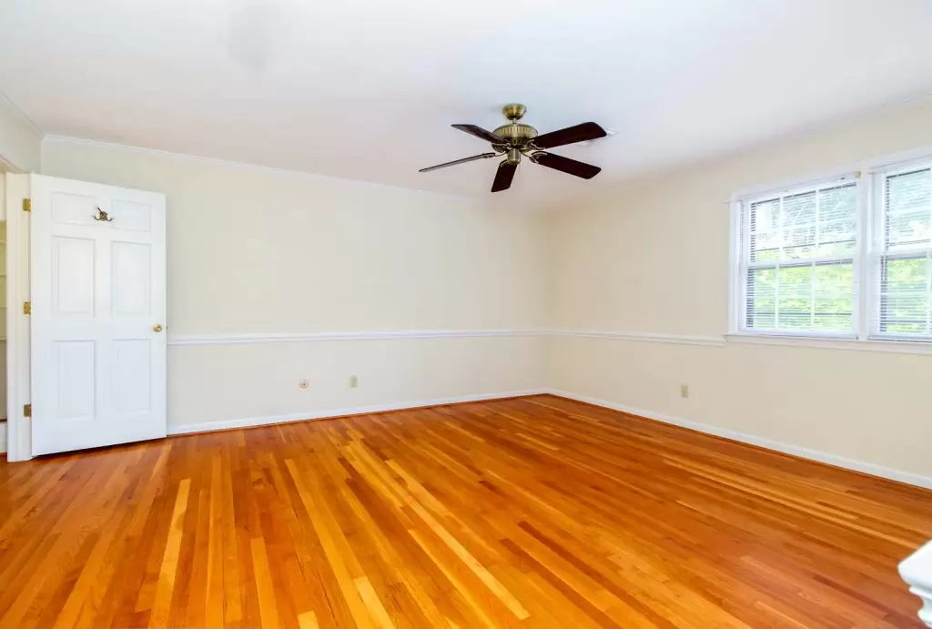 505 Lord Dunmore Drive, Virginia Beach, VA 23464 Debbie Woolard, Realtor®